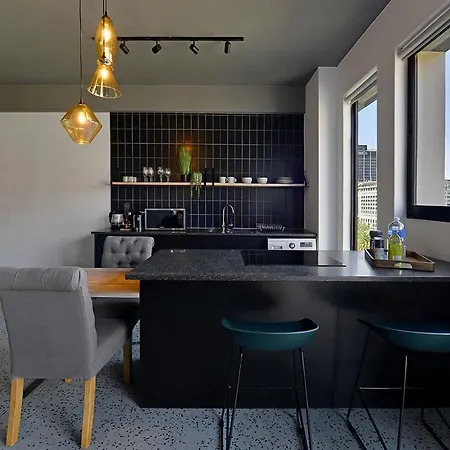 Ira - Luxury Apt With City & Mountain Views Cape Town Exterior photo